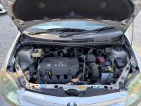Toyota IST 2004