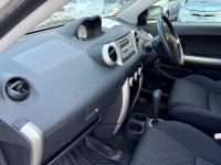 Toyota IST 2004