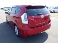 Toyota PRIUS ALPHA 2012