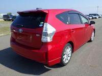 Toyota PRIUS ALPHA 2012