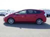 Toyota PRIUS ALPHA 2012