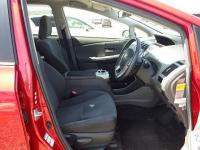 Toyota PRIUS ALPHA 2012