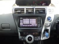 Toyota PRIUS ALPHA 2012