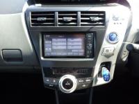 Toyota PRIUS ALPHA 2012