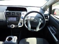 Toyota PRIUS ALPHA 2012