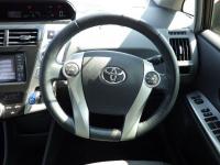 Toyota PRIUS ALPHA 2012