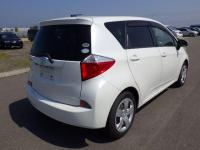 Toyota RACTIS 2012