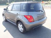 Toyota IST 2005