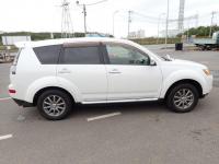 Mitsubishi OUTLANDER 2008