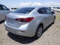 Mazda AXELA 2018