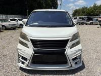 Toyota VELLFIRE 2009