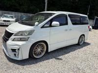 Toyota VELLFIRE 2009