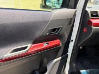 Toyota VELLFIRE 2009