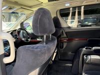Toyota VELLFIRE 2009