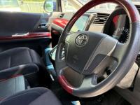Toyota VELLFIRE 2009