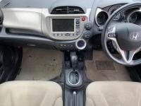 Honda FIT HYBRID 2011