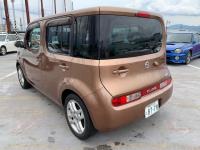 Nissan CUBE 2011