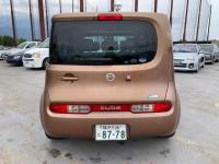 Nissan CUBE 2011