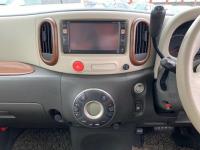 Nissan CUBE 2011