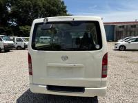 Toyota HIACE VAN 2004