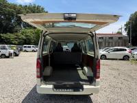 Toyota HIACE VAN 2004