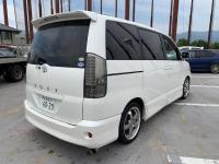 Toyota VOXY 2004