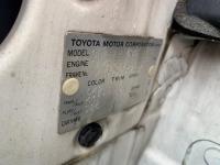 Toyota VOXY 2004