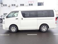 Toyota REGIUS VAN 2015