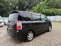 Toyota NOAH 2009