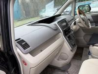 Toyota NOAH 2009