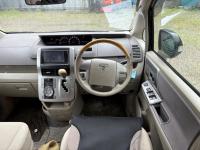 Toyota NOAH 2009