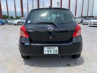 Toyota VITZ 2006