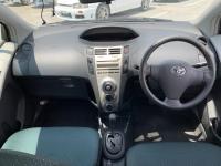 Toyota VITZ 2006