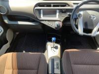 Toyota AQUA 2012