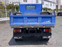 Isuzu ELF TRUCK 2011