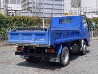 Isuzu ELF TRUCK 2011