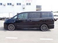 Toyota VOXY 2017
