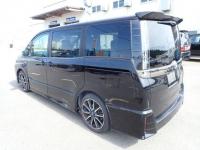 Toyota VOXY 2017