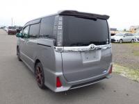 Toyota VOXY 2015