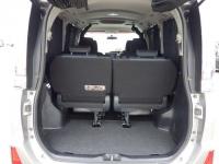 Toyota VOXY 2015