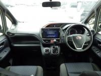 Toyota VOXY 2015