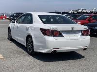 Toyota CROWN 2016
