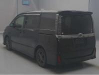 Toyota VOXY 2015