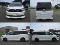 Toyota VOXY 2015