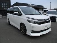 Toyota VOXY 2015