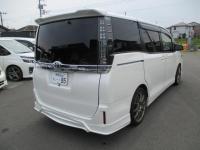 Toyota VOXY 2015