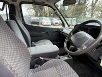 Toyota HIACE VAN 2004