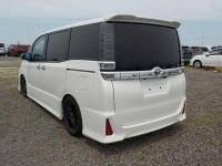 Toyota VOXY 2018
