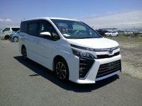Toyota VOXY 2017