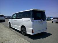 Toyota VOXY 2017